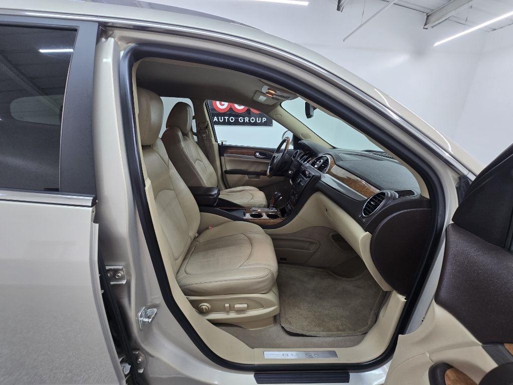 Buick Enclave  2011