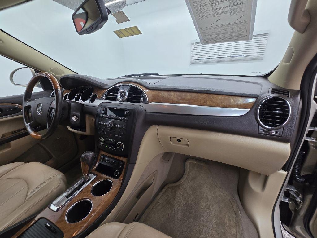 Buick Enclave  2011