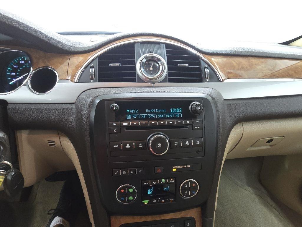 Buick Enclave  2011