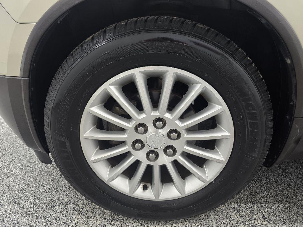 Buick Enclave  2011