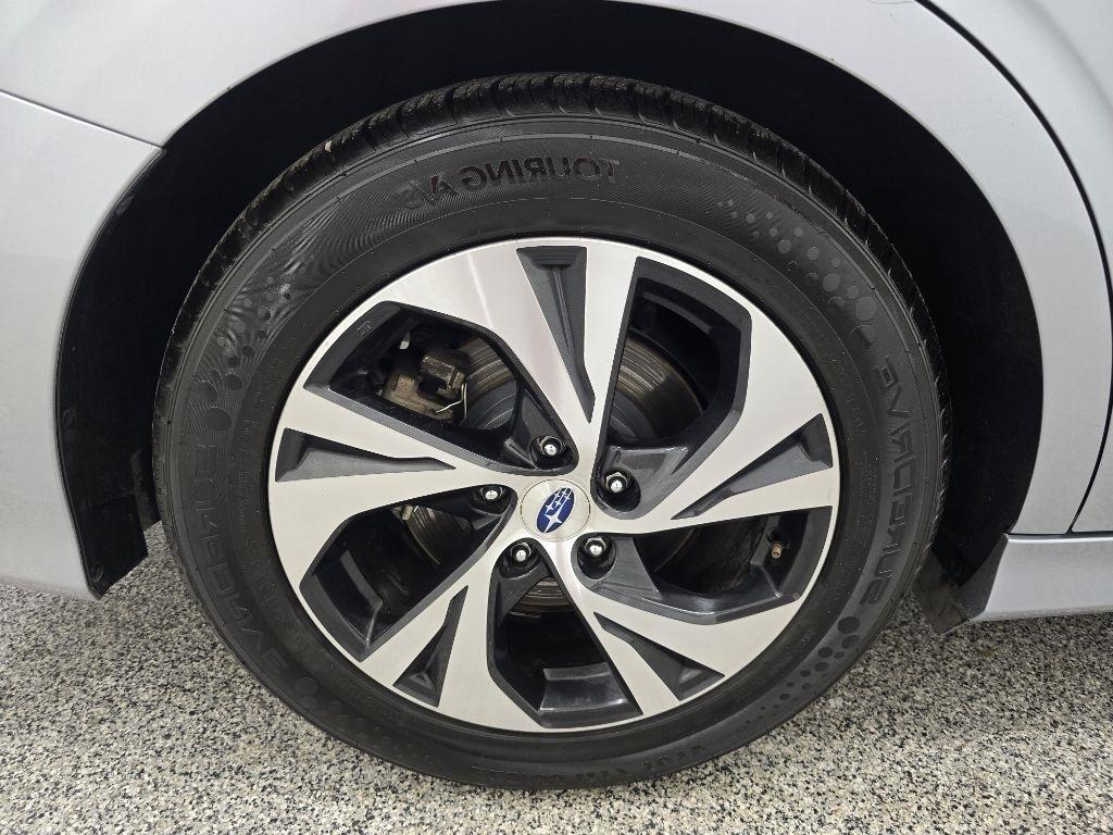 Subaru Legacy Premium 2022