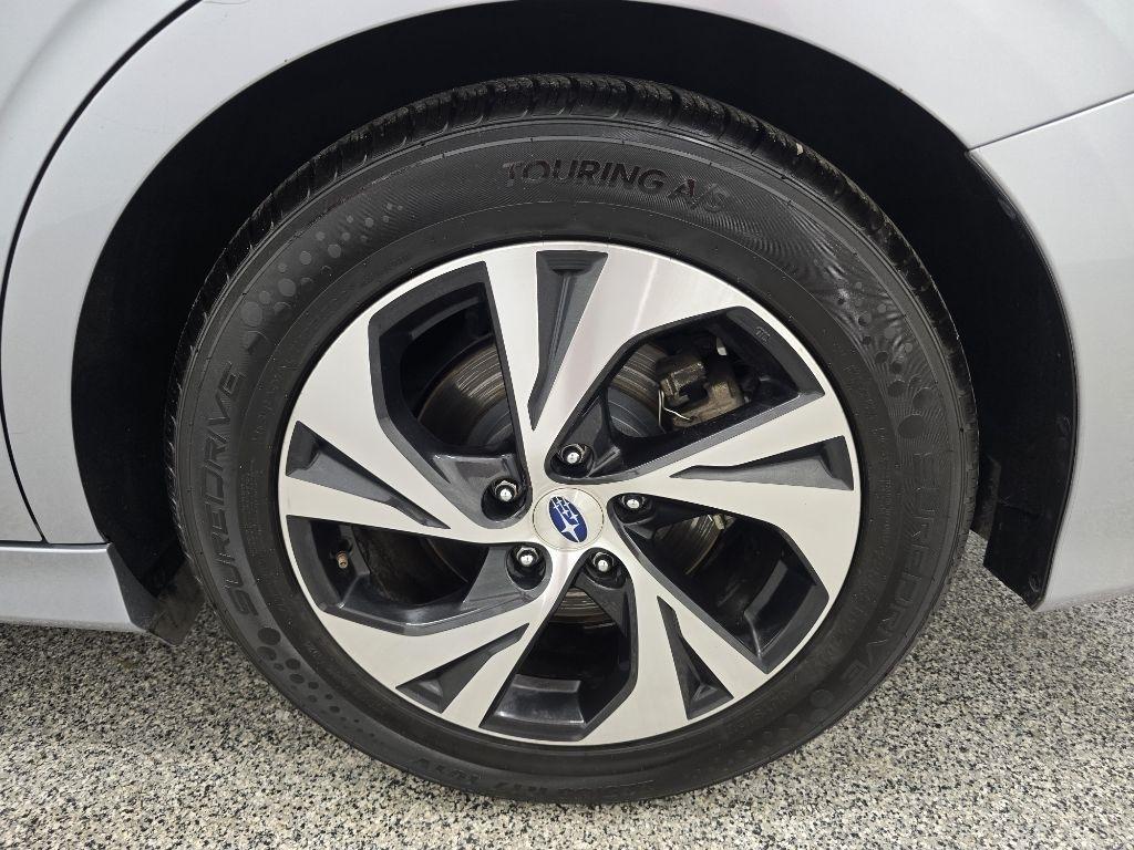Subaru Legacy Premium 2022