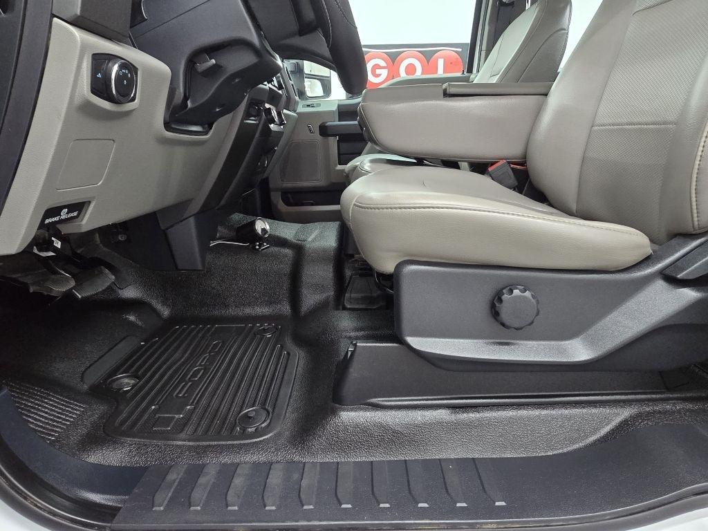 Ford F-250 SD XLT SuperCab Long Bed 4WD 2022