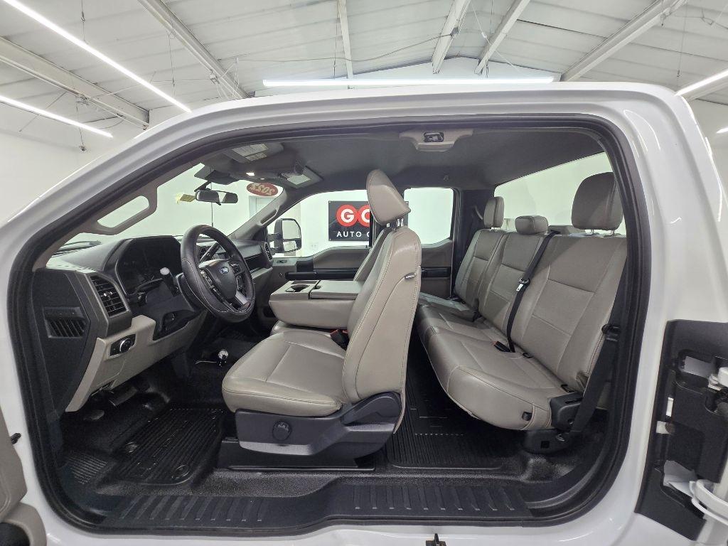 Ford F-250 SD XLT SuperCab Long Bed 4WD 2022
