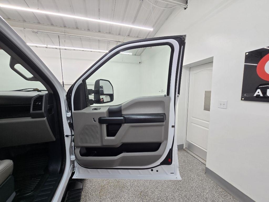 Ford F-250 SD XLT SuperCab Long Bed 4WD 2022