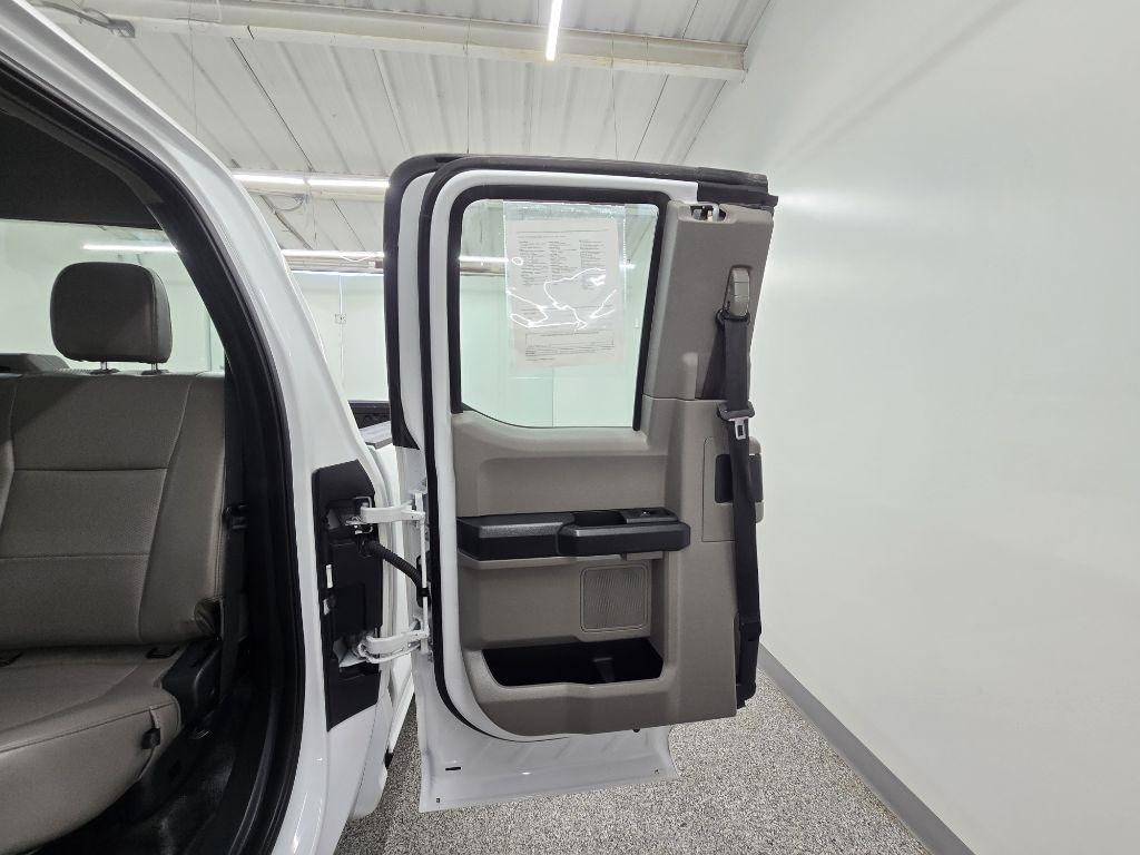 Ford F-250 SD XLT SuperCab Long Bed 4WD 2022