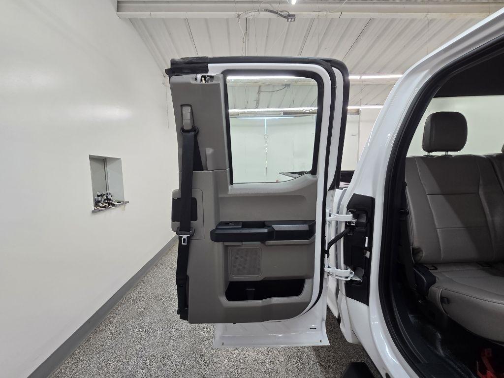 Ford F-250 SD XLT SuperCab Long Bed 4WD 2022