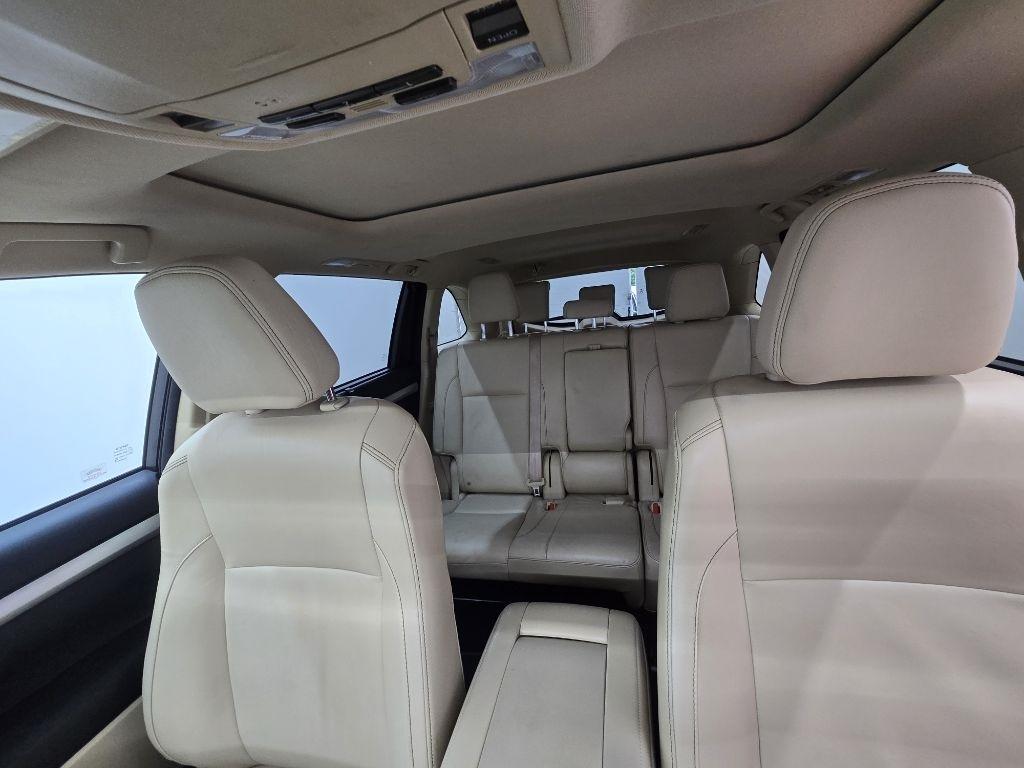 Toyota Highlander XLE FWD V6 2015