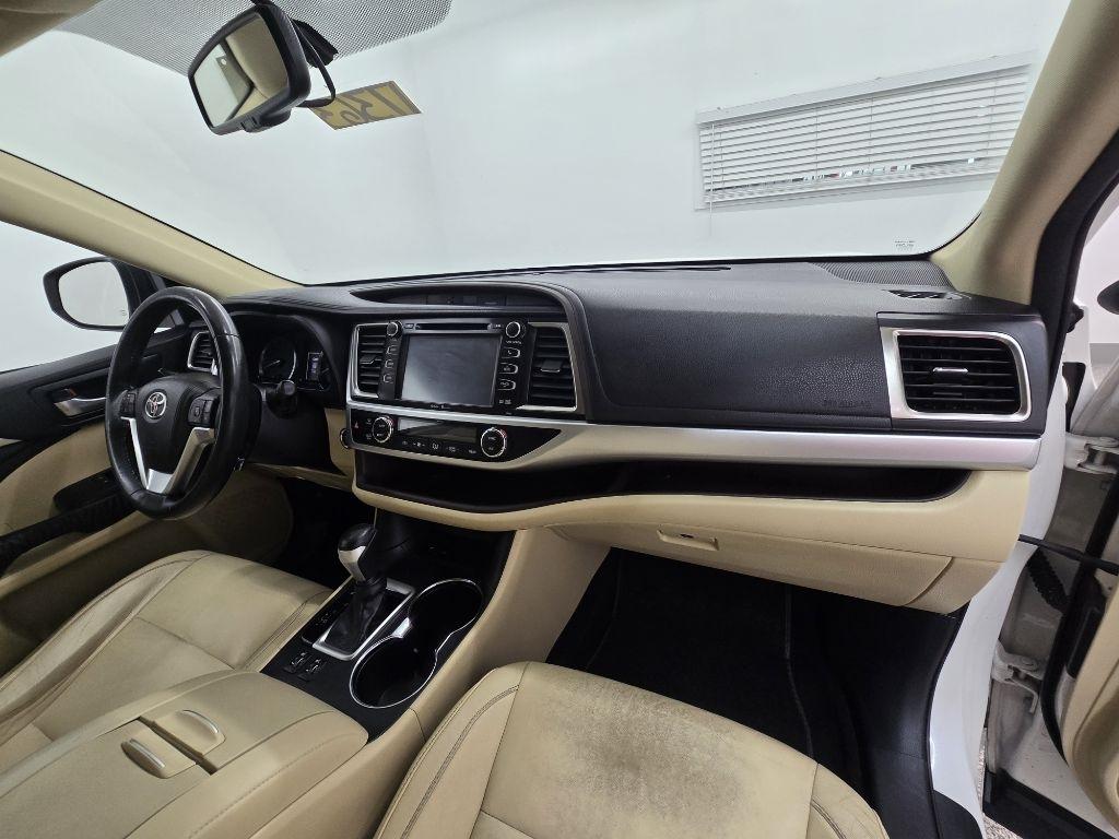 Toyota Highlander XLE FWD V6 2015