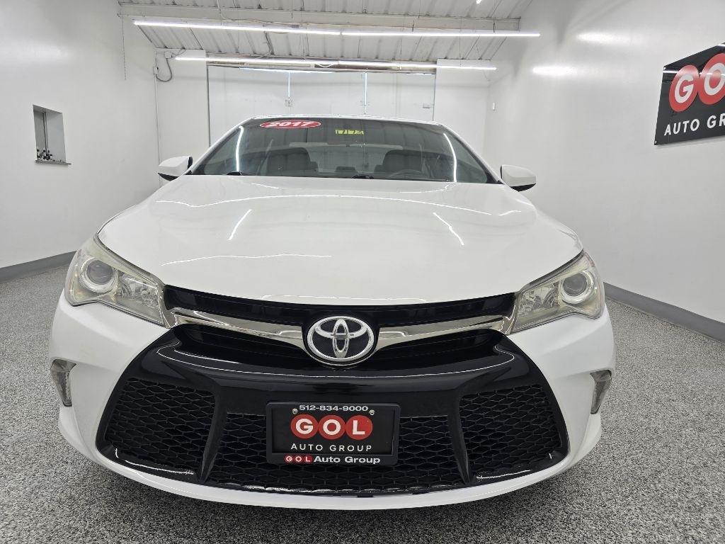 Toyota Camry SE 2017