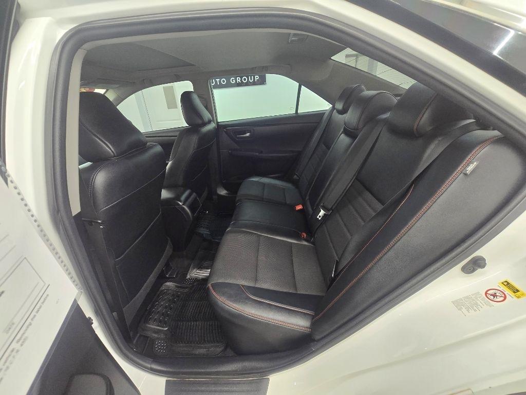 Toyota Camry SE 2017