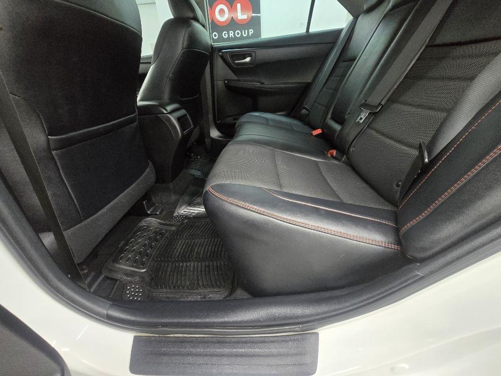 Toyota Camry SE 2017
