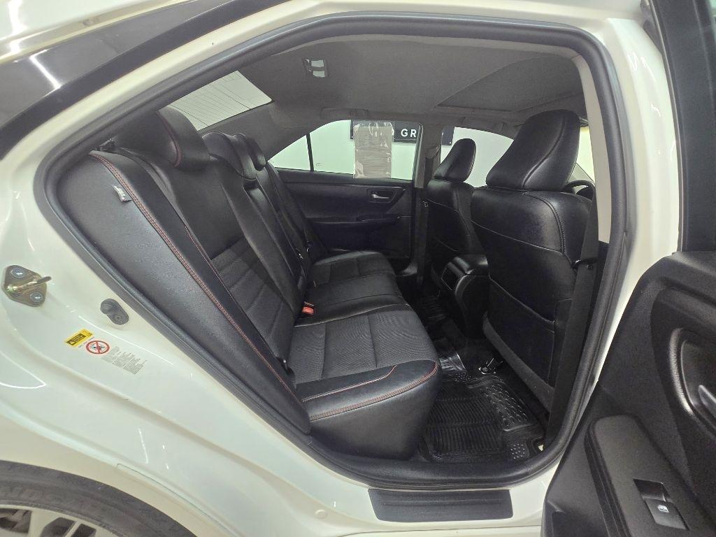 Toyota Camry SE 2017