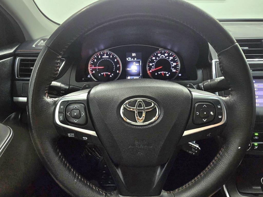 Toyota Camry SE 2017