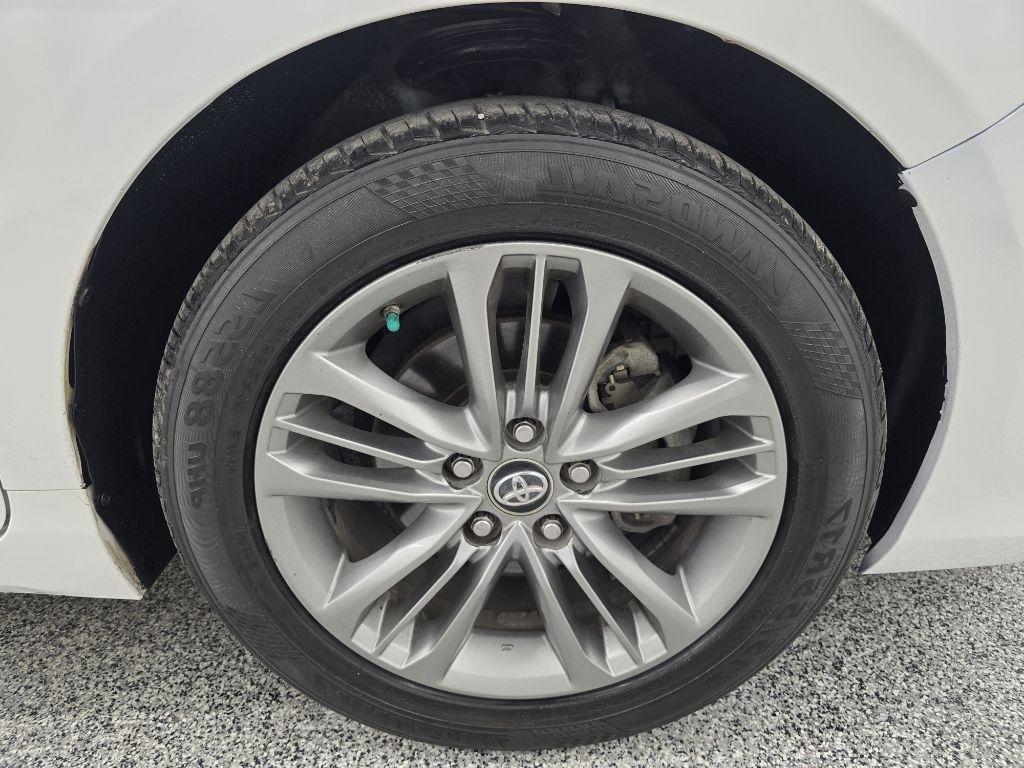 Toyota Camry SE 2017