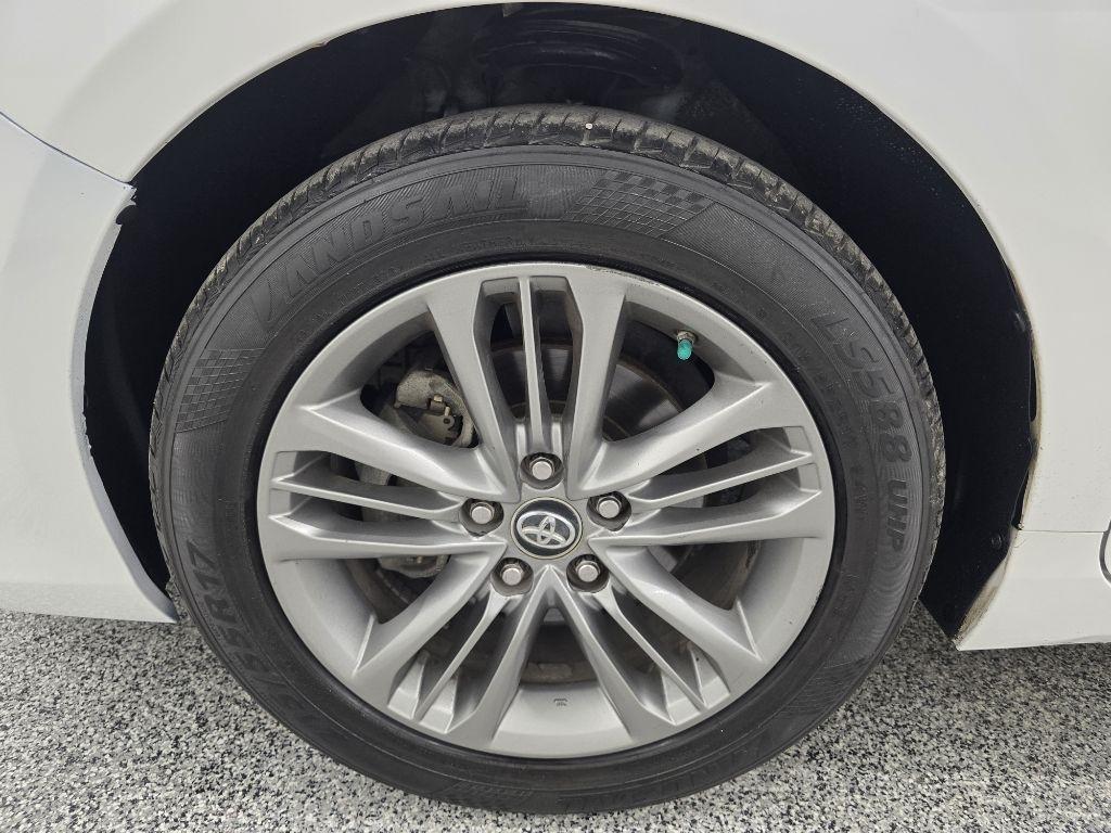 Toyota Camry SE 2017