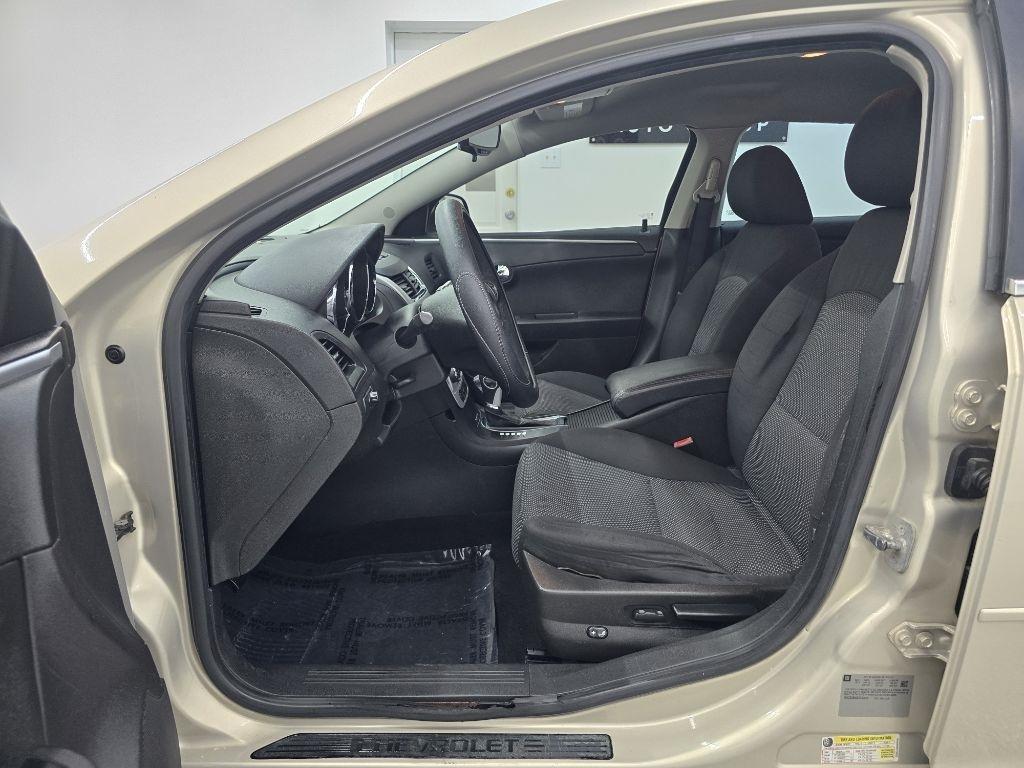Chevrolet Malibu 1LT 2012