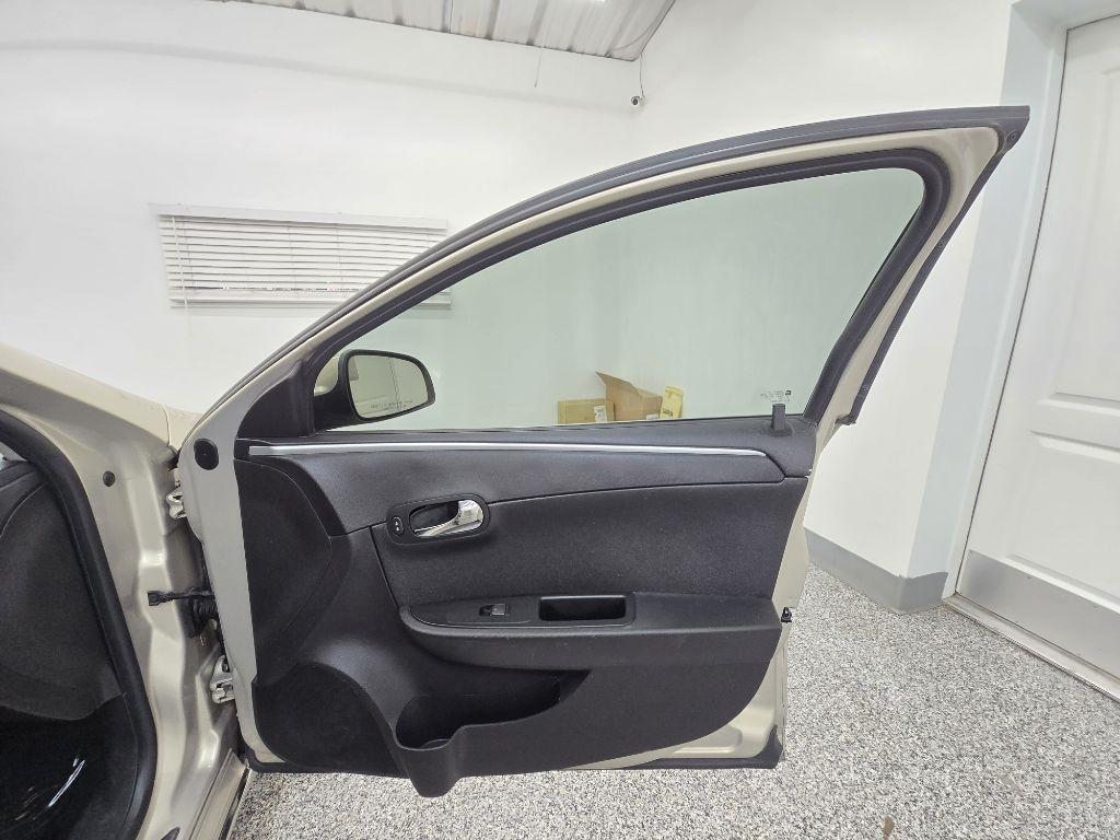 Chevrolet Malibu 1LT 2012