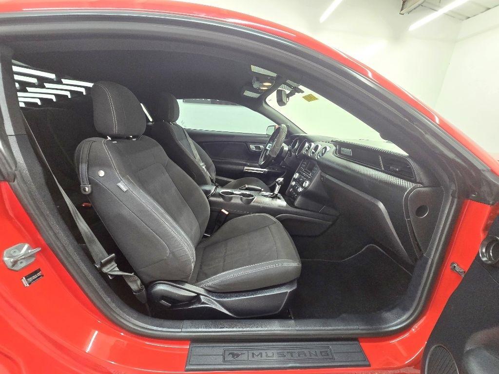 Ford Mustang EcoBoost Coupe 2018