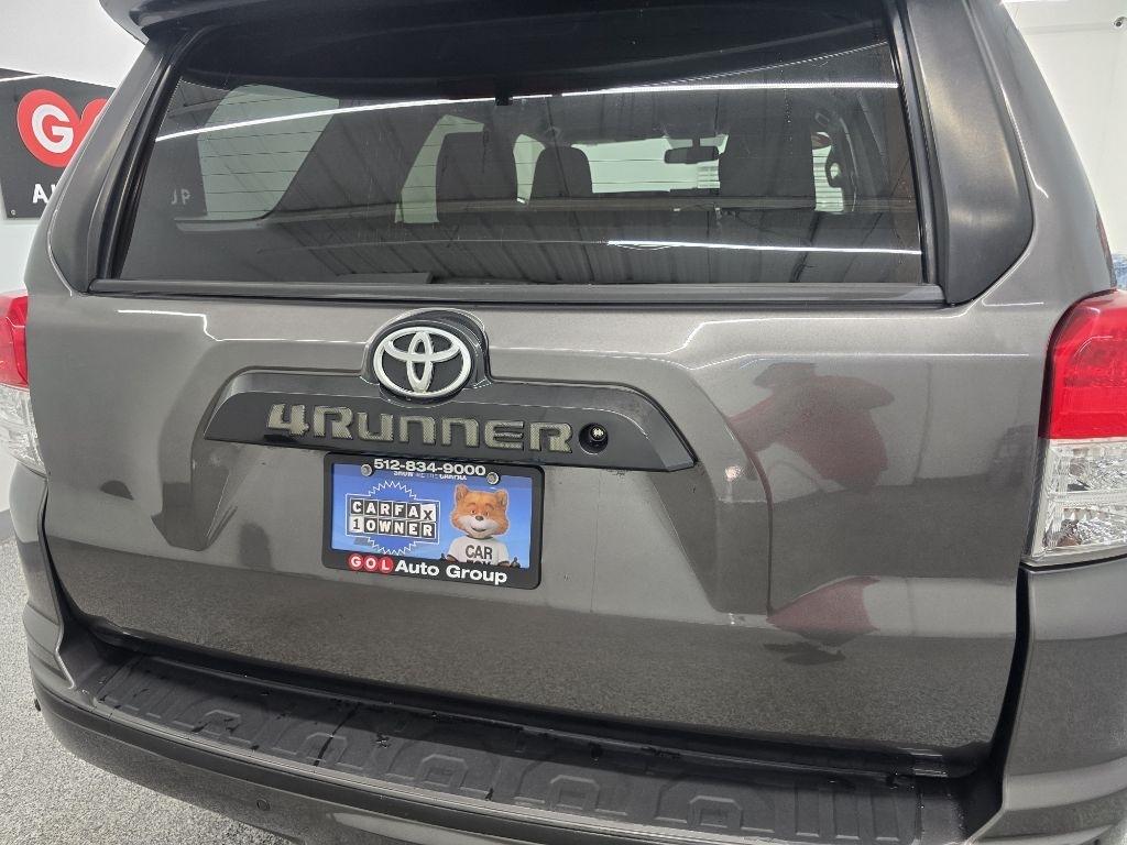 Toyota 4Runner SR5 2WD 2012