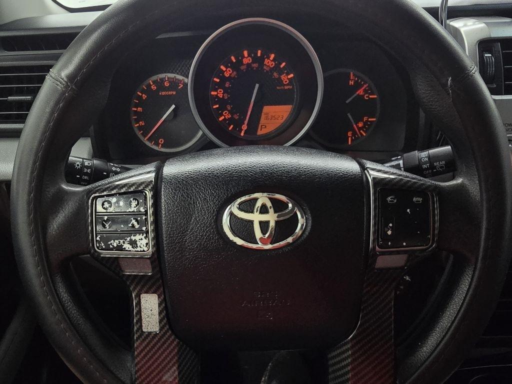 Toyota 4Runner SR5 2WD 2012