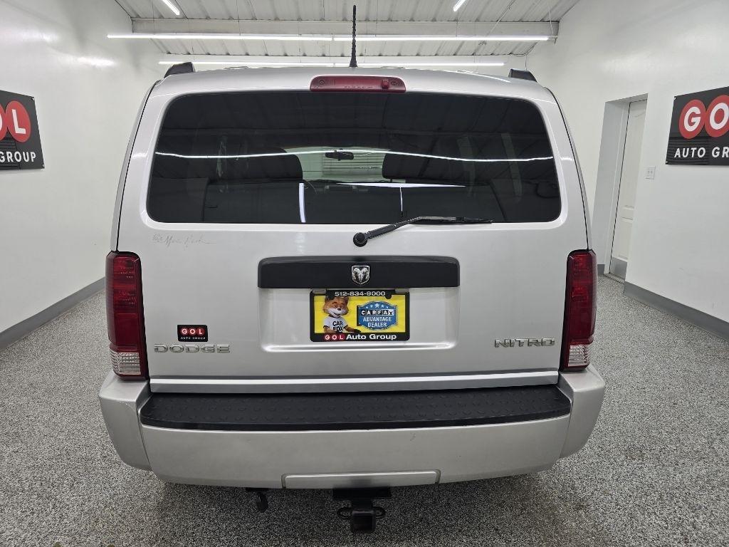 Dodge Nitro Heat 2WD 2011