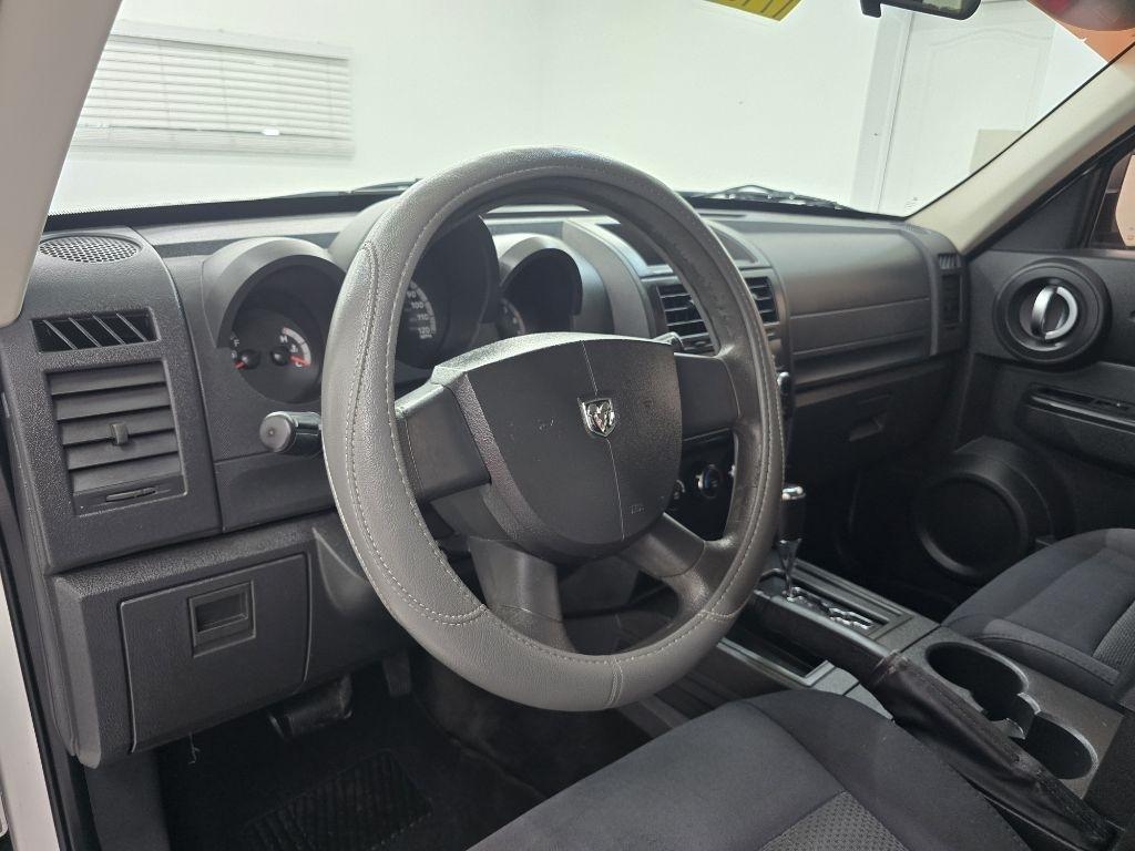 Dodge Nitro Heat 2WD 2011