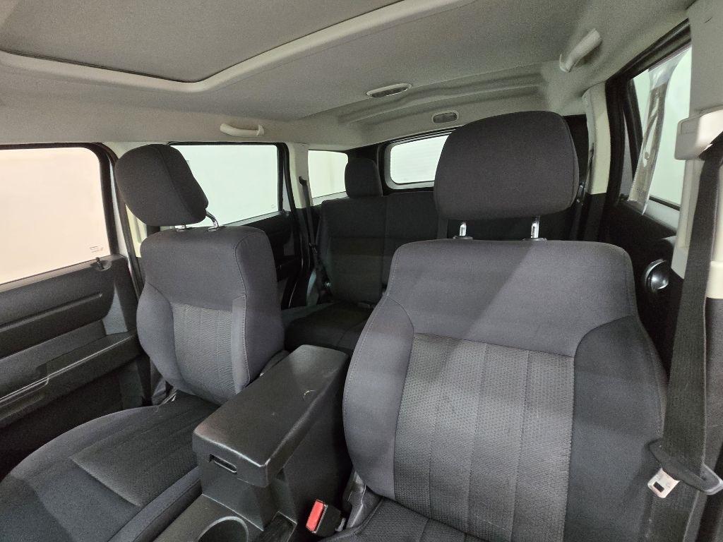 Dodge Nitro Heat 2WD 2011
