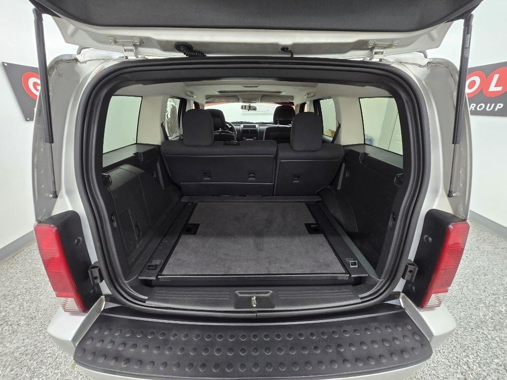 Dodge Nitro Heat 2WD 2011