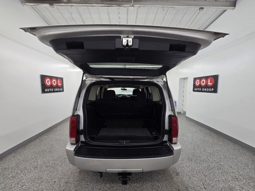 Dodge Nitro Heat 2WD 2011