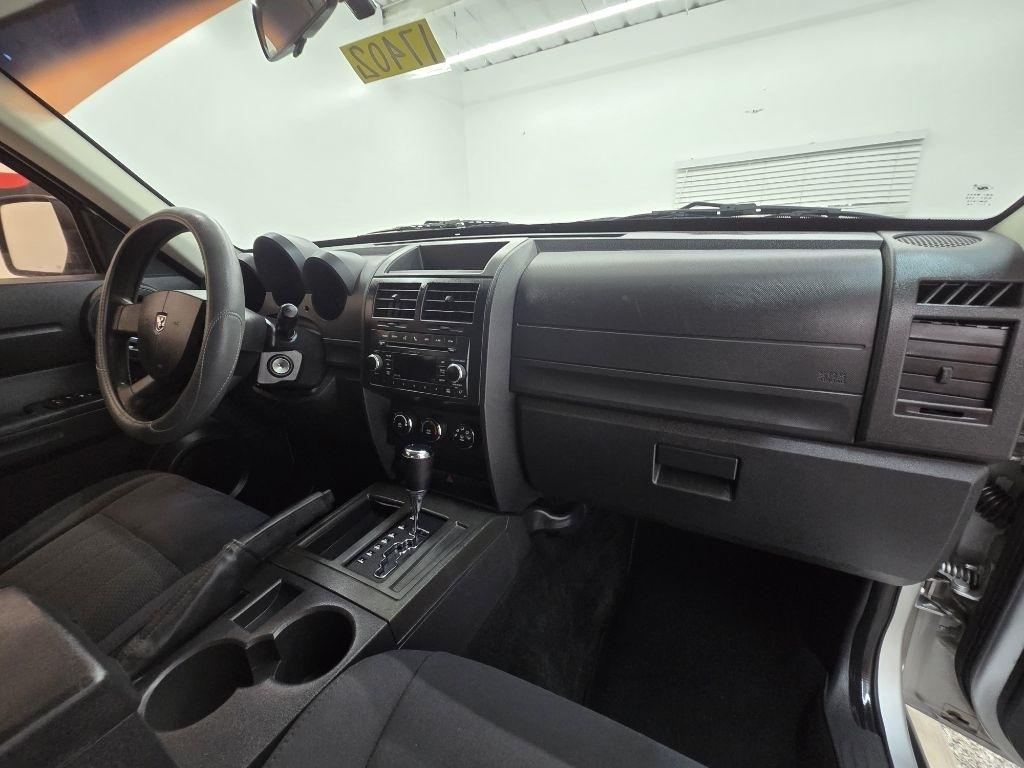 Dodge Nitro Heat 2WD 2011
