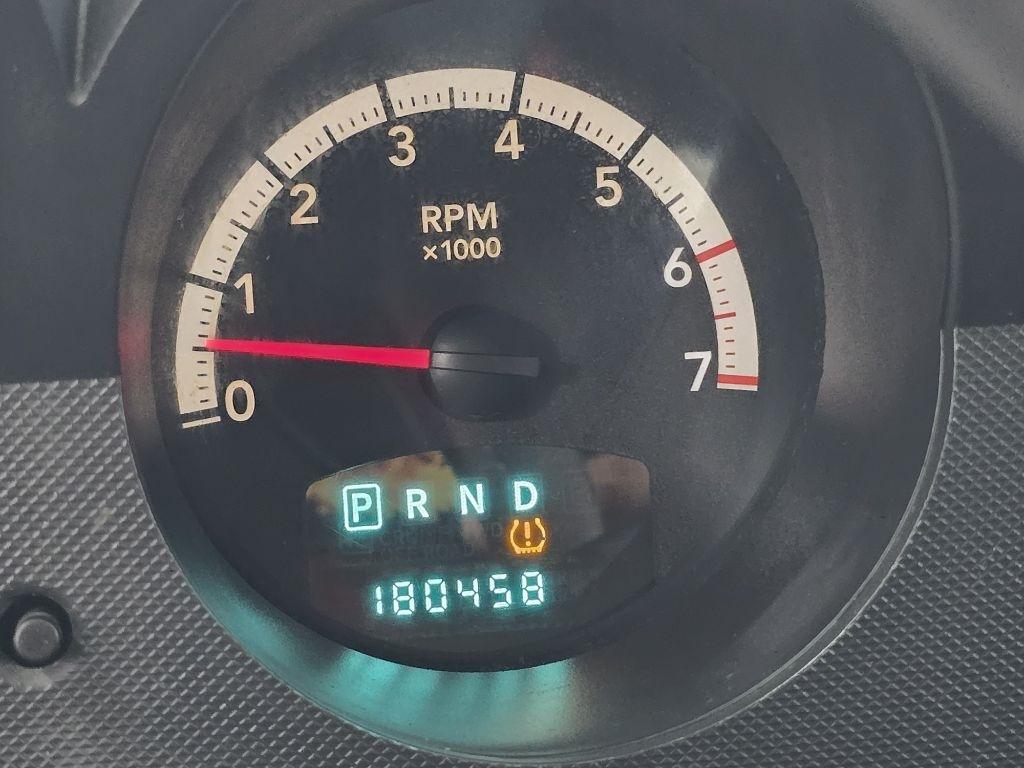 Dodge Nitro Heat 2WD 2011