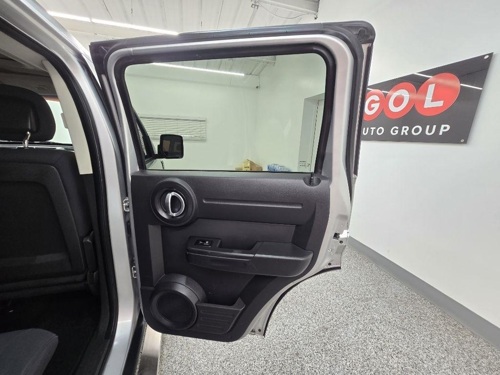Dodge Nitro Heat 2WD 2011
