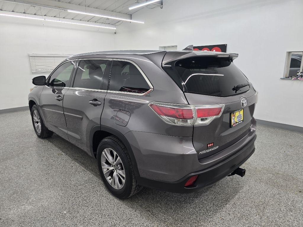 Toyota Highlander XLE FWD V6 2016