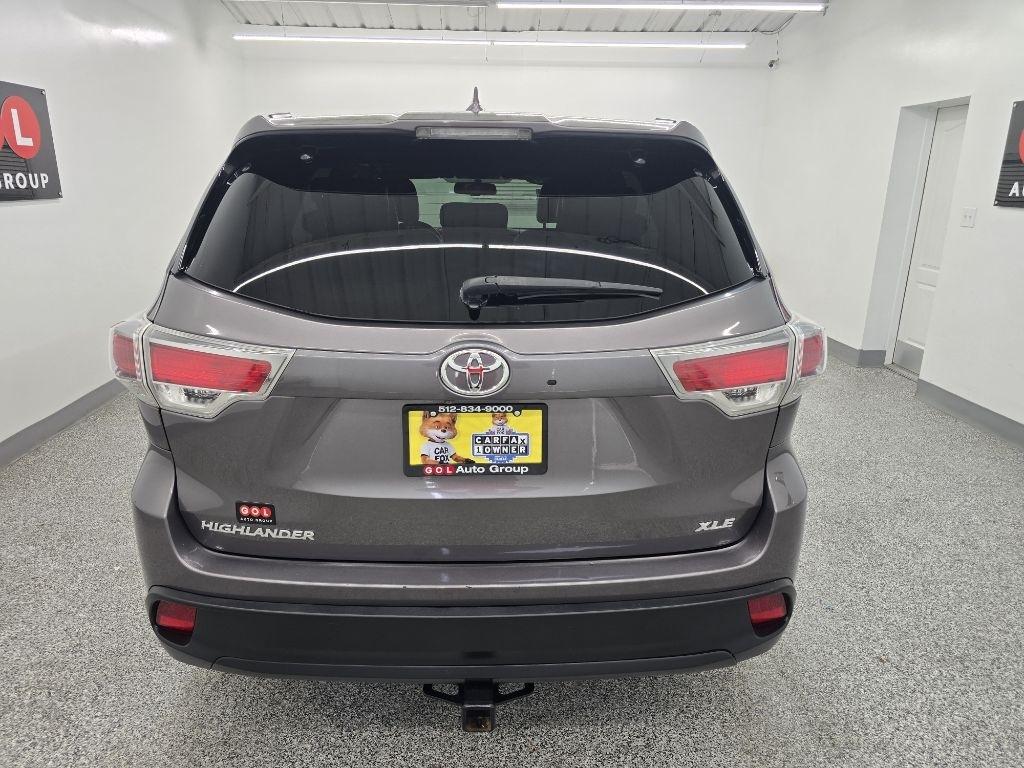 Toyota Highlander XLE FWD V6 2016