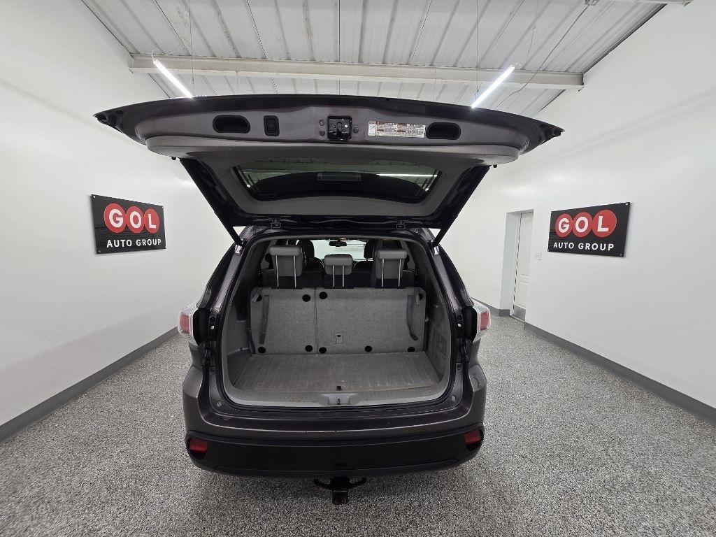 Toyota Highlander XLE FWD V6 2016