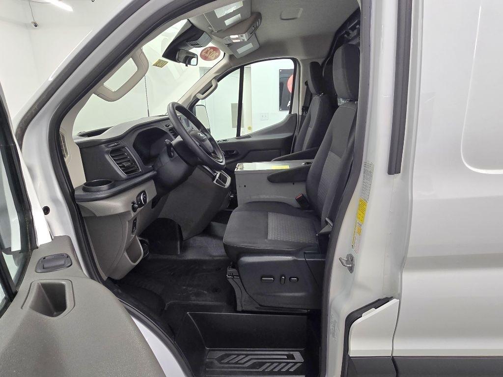 Ford Transit 150 Van Low Roof w/Sliding Pass. 130-in. WB 2023