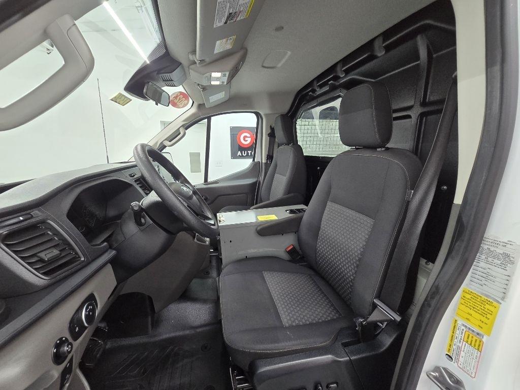 Ford Transit 150 Van Low Roof w/Sliding Pass. 130-in. WB 2023