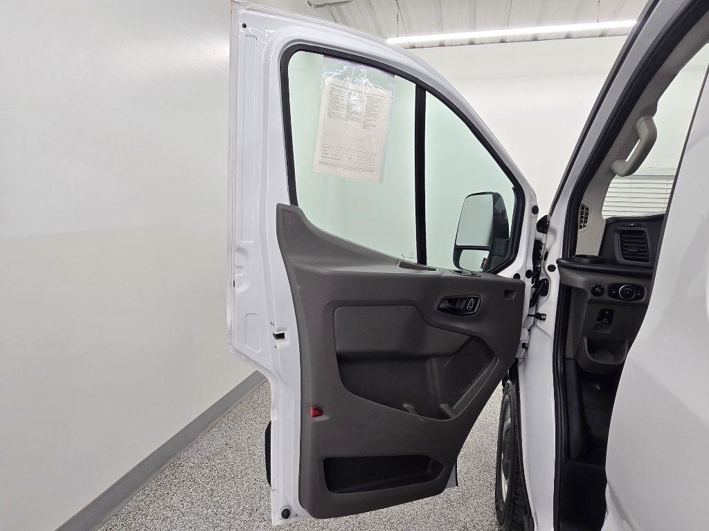 Ford Transit 150 Van Low Roof w/Sliding Pass. 130-in. WB 2023