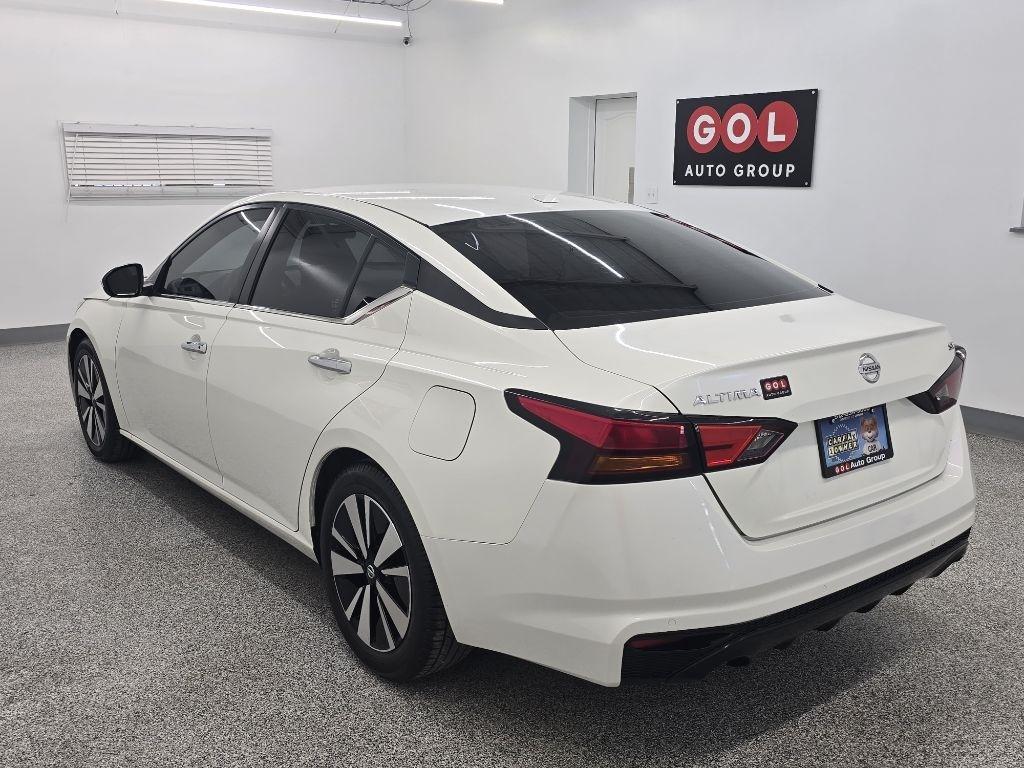 Nissan Altima 2.5 SV 2022