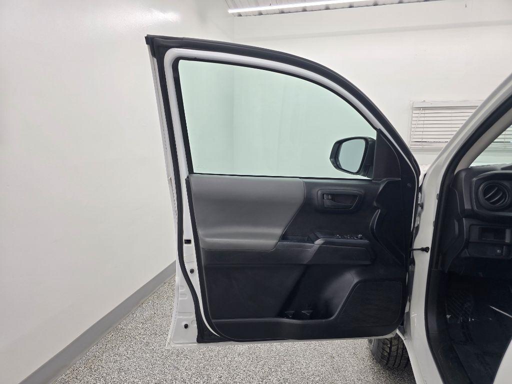 Toyota Tacoma SR5 Access Cab I4 6AT 2WD 2019
