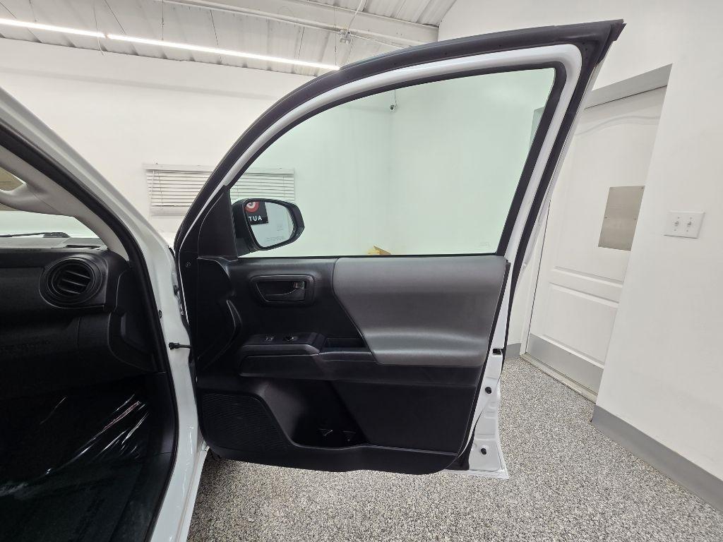 Toyota Tacoma SR5 Access Cab I4 6AT 2WD 2019