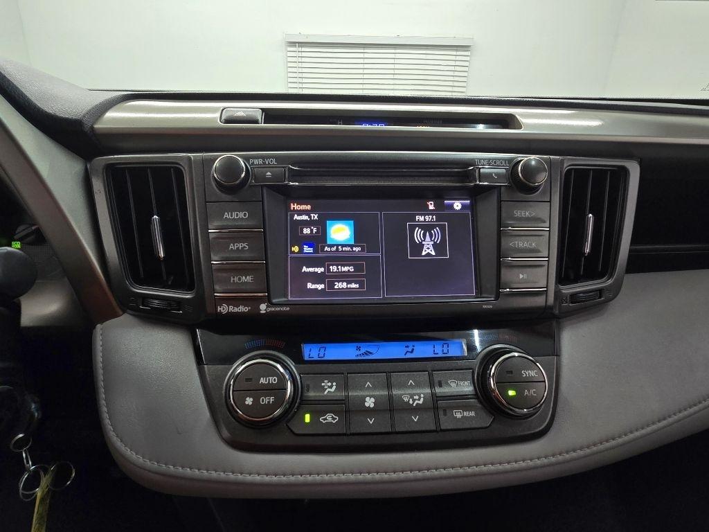 Toyota RAV4 XLE FWD 2015
