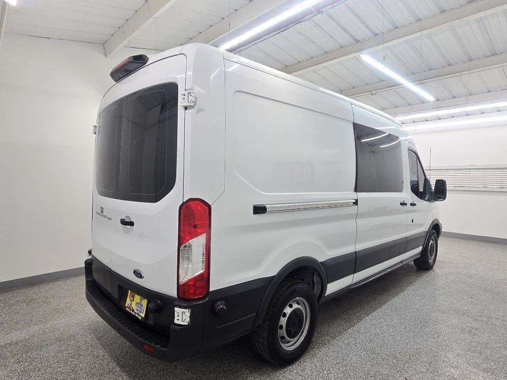 Ford Transit 250 Van Med. Roof w/Sliding Pass. 148-in. WB 2018