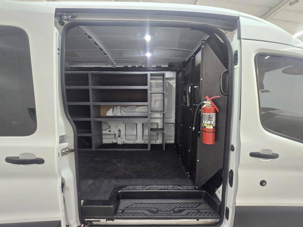 Ford Transit 250 Van Med. Roof w/Sliding Pass. 148-in. WB 2018