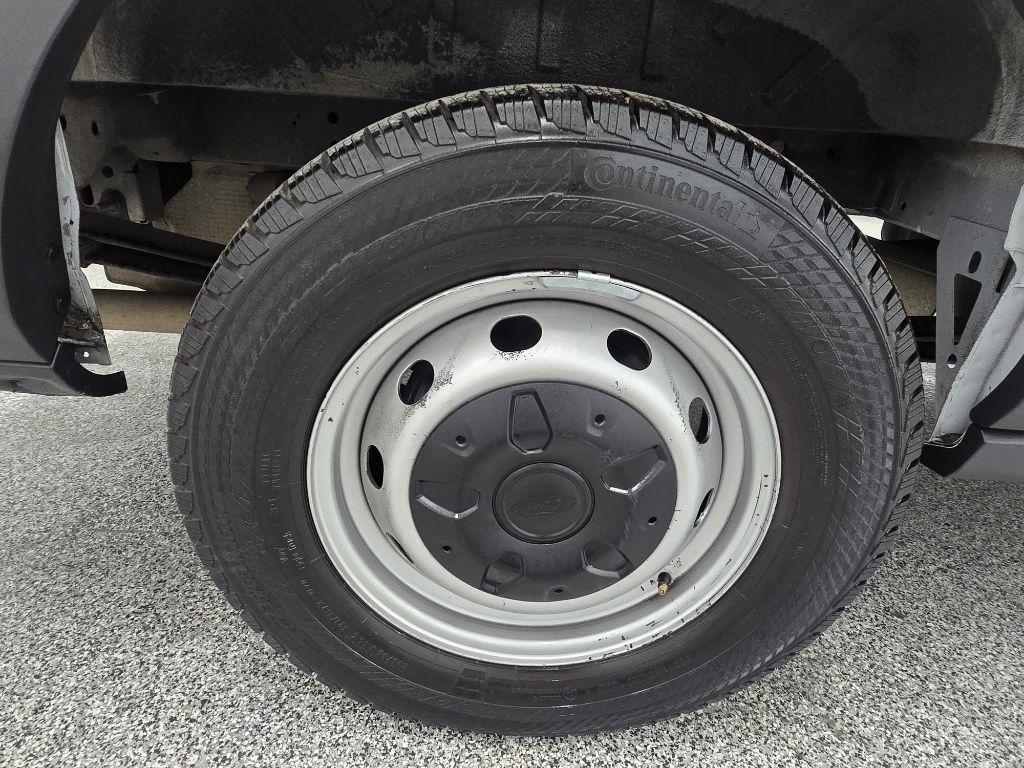 Ford Transit 250 Van Med. Roof w/Sliding Pass. 148-in. WB 2018
