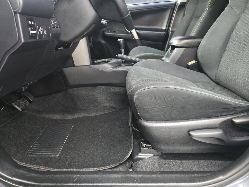 Toyota RAV4 XLE AWD 2018