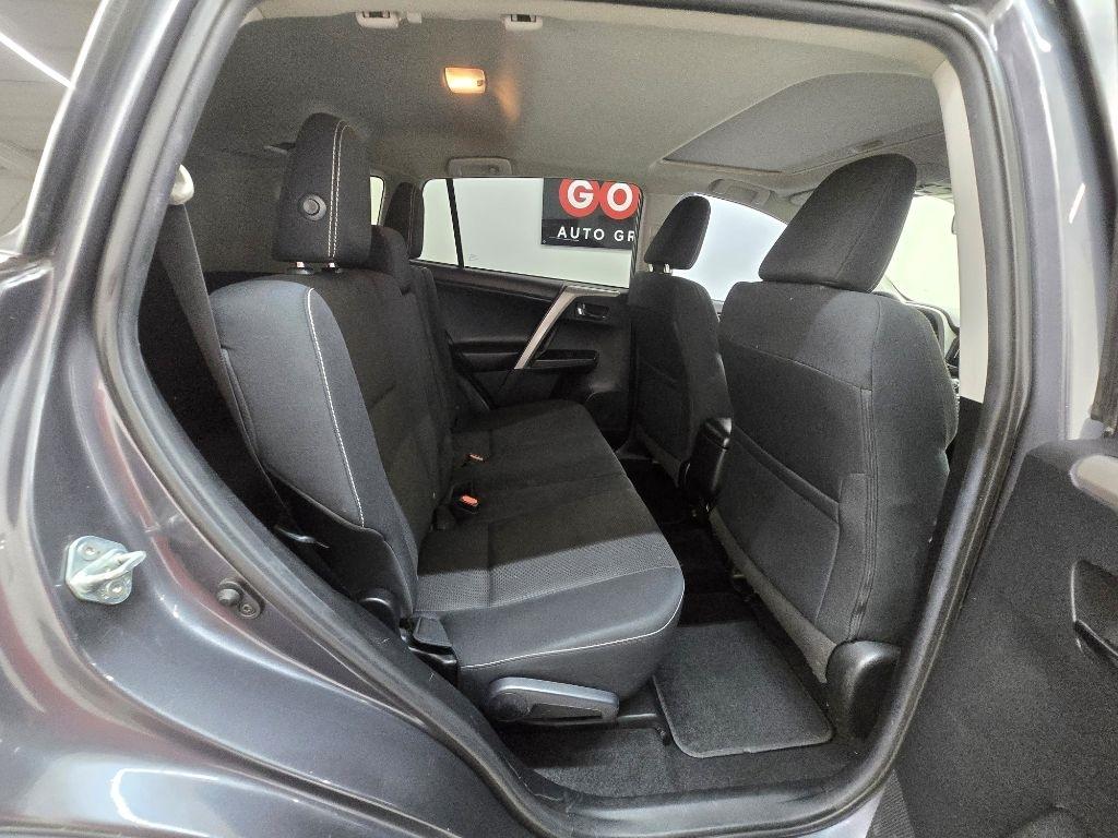 Toyota RAV4 XLE AWD 2018