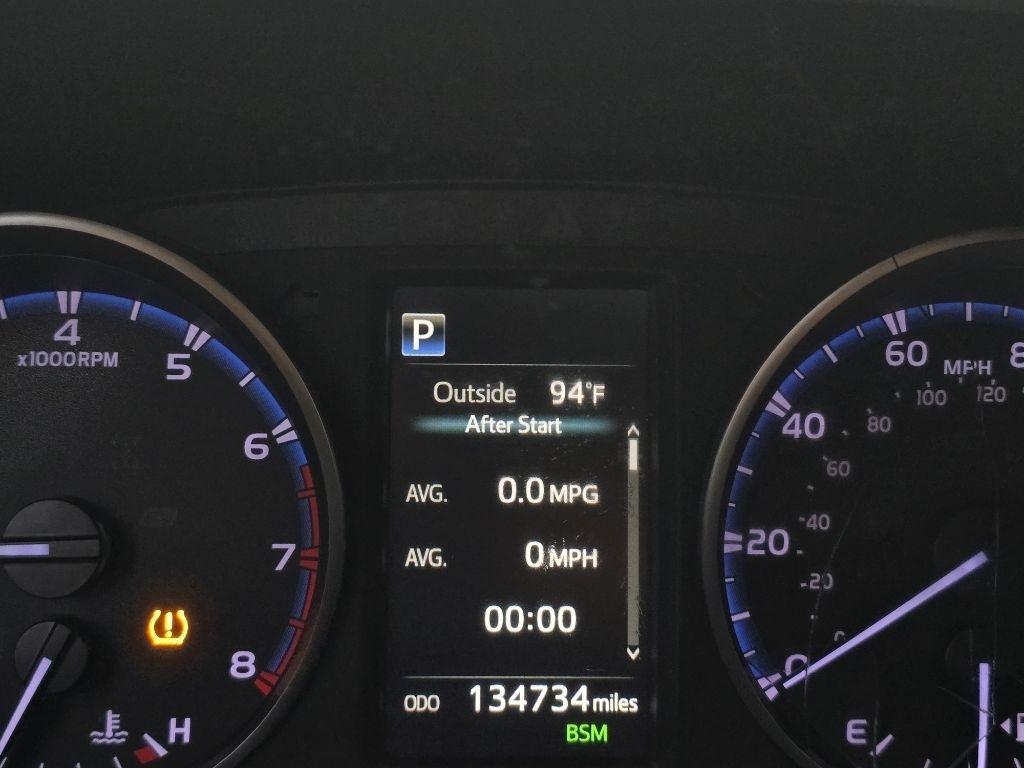Toyota RAV4 XLE AWD 2018