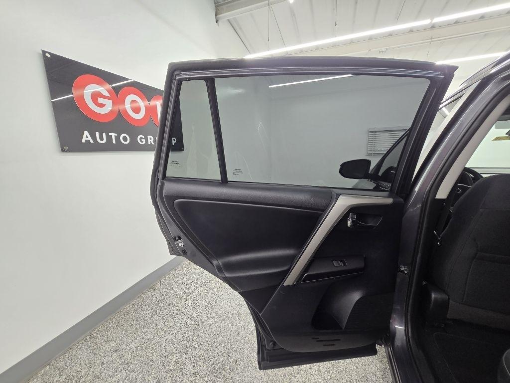 Toyota RAV4 XLE AWD 2018